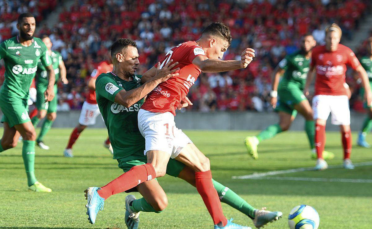 巴黎圣日耳曼队再展强势,豪取胜利的简单介绍 巴黎圣日耳曼队再展强势,豪取胜利的简单介绍