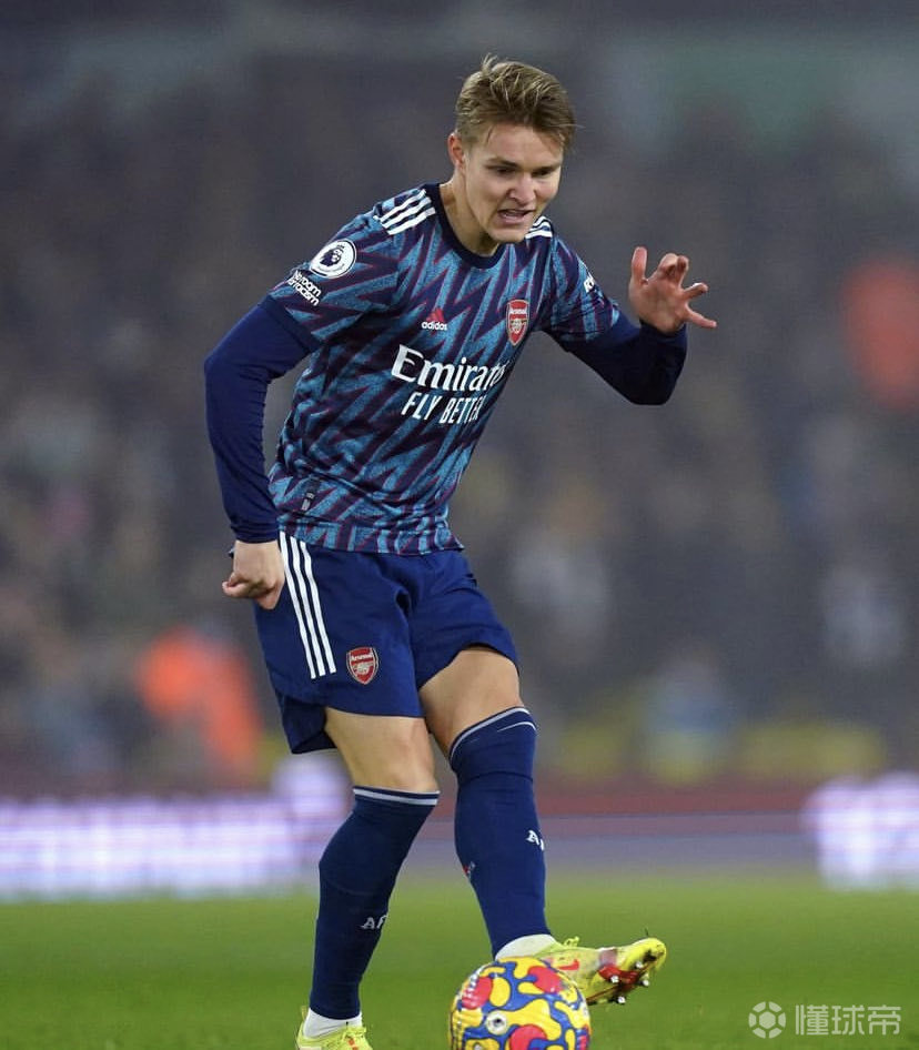 阿森纳客场逆转诺维奇,赢得宝贵胜利 阿森纳客场逆转诺维奇,赢得宝贵胜利