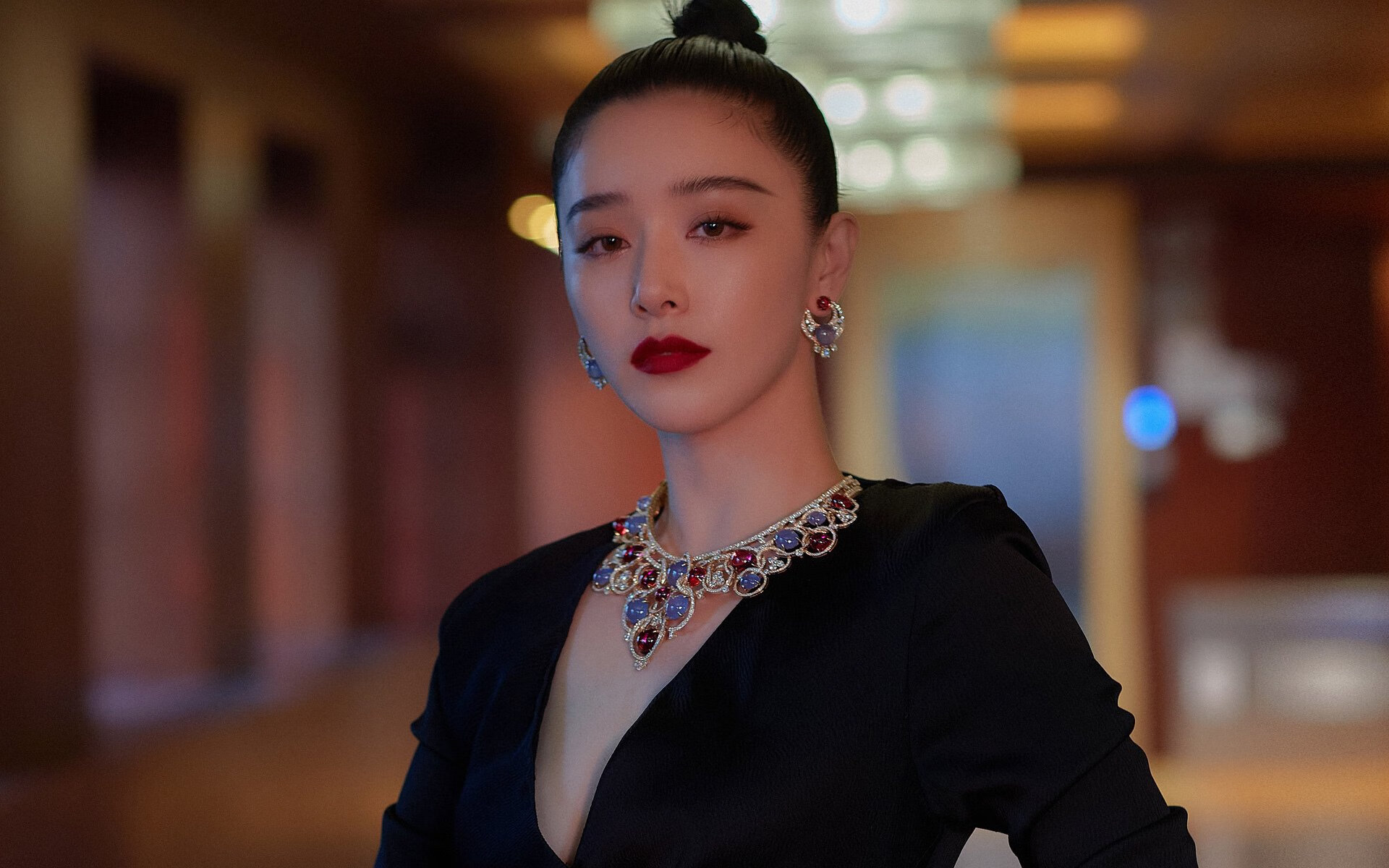 跨界破壁,当比利时末节带走丹麦,梅西在F1赛道接管比赛